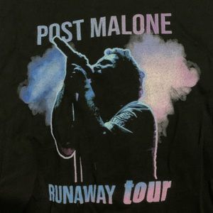 FREE W/ ANOTHER PURCHASE 🥰 Post Malone tour shirt